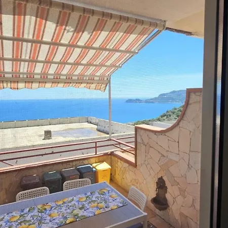 Casa Vittoria Daire Letojanni